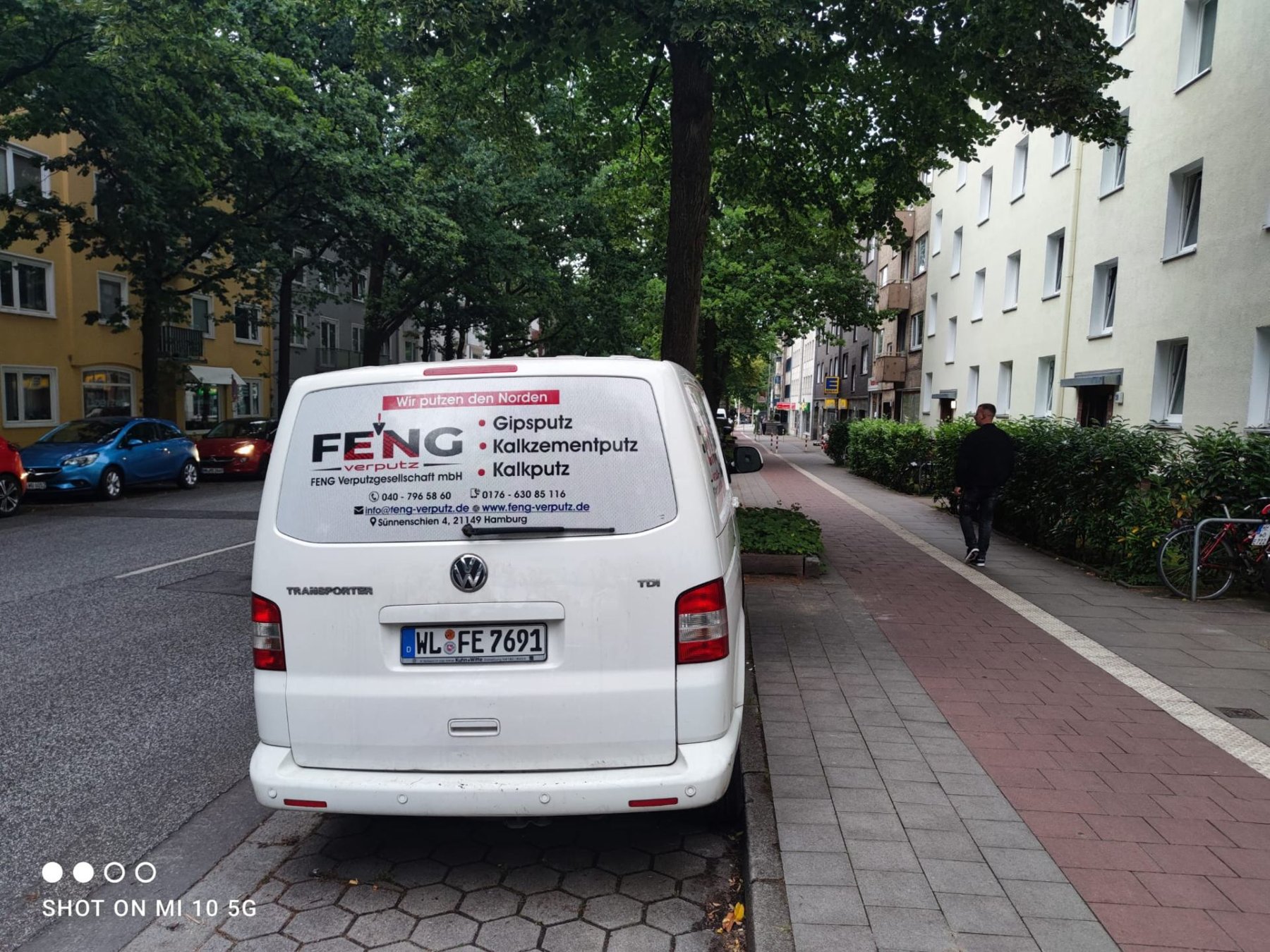 Transporter-Beschriftung FENG Verputz